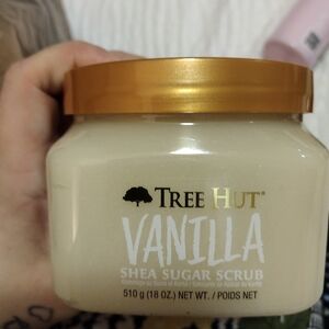 Tree Hut Vanilla Shea Sugar Scrub - Cream